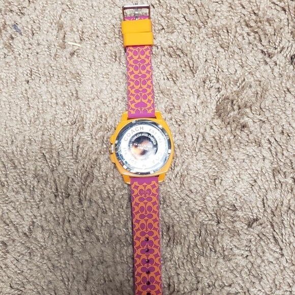 Coach watch - Picture 3 of 4